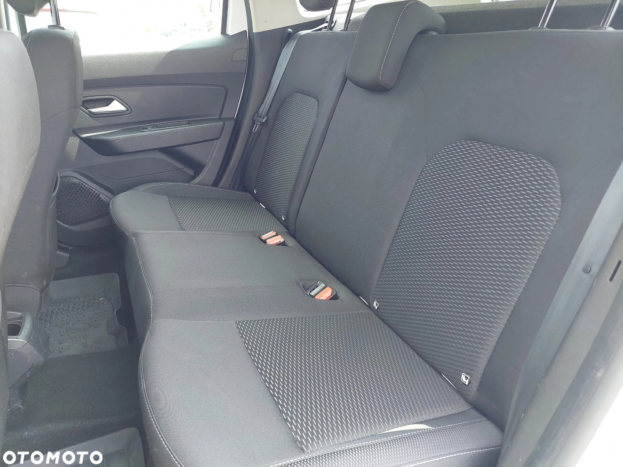 Dacia Duster 1.3 TCe FAP SL Look EU6d - 16