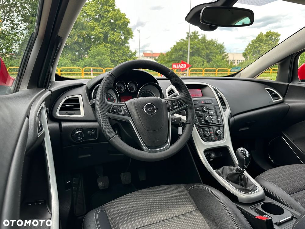 Opel Astra 1.4 Turbo Innovation - 17
