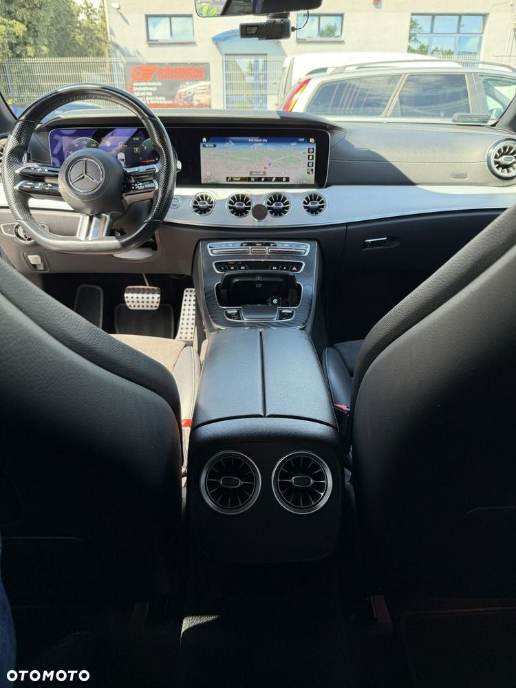 Mercedes-Benz Klasa E 220 d 4-Matic AMG - 27