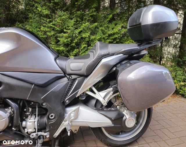 Honda VFR - 19
