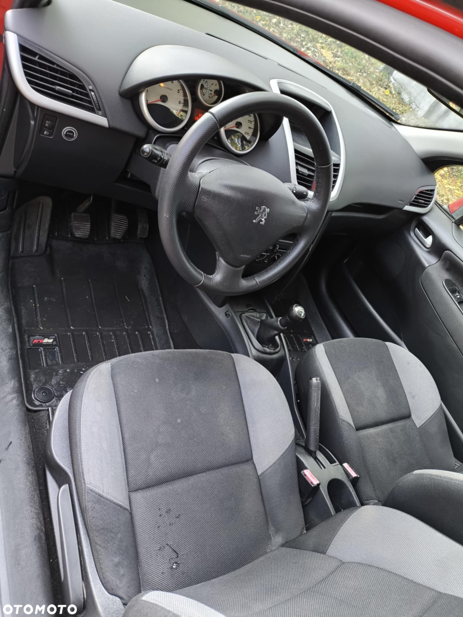 Peugeot 207 - 4