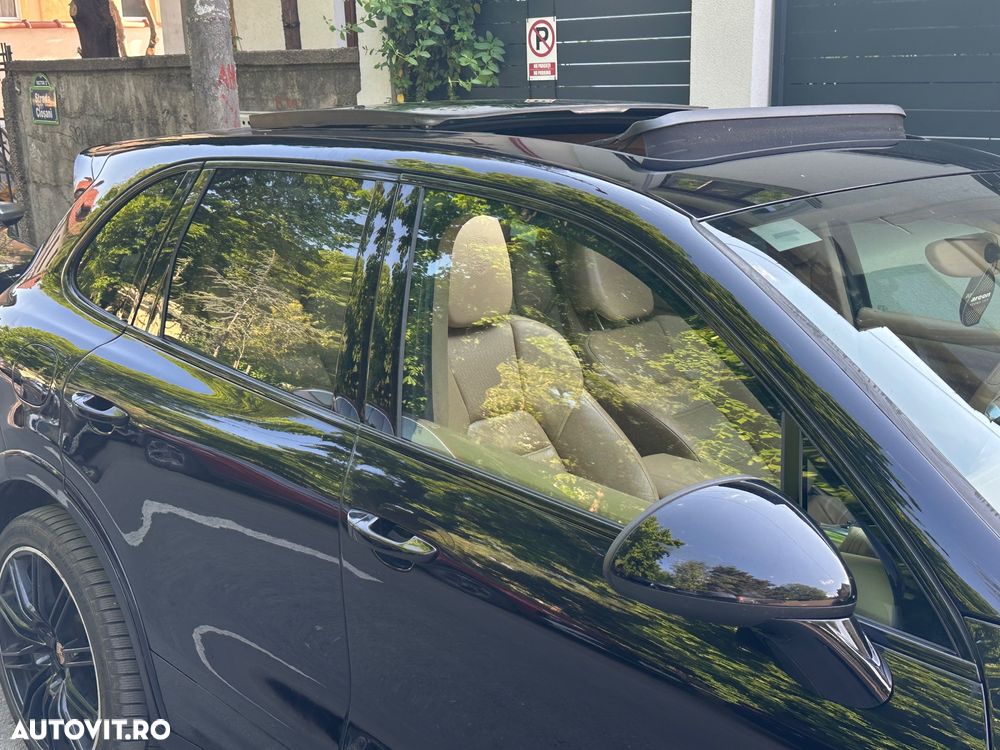 Porsche Cayenne - 10