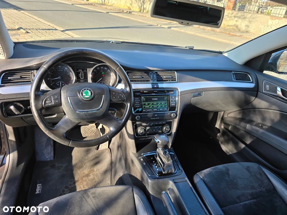 Skoda Superb 1.8 TSI DSG Elegance - 14
