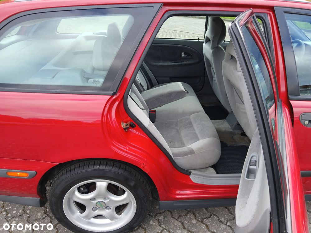 Volvo V40 - 31