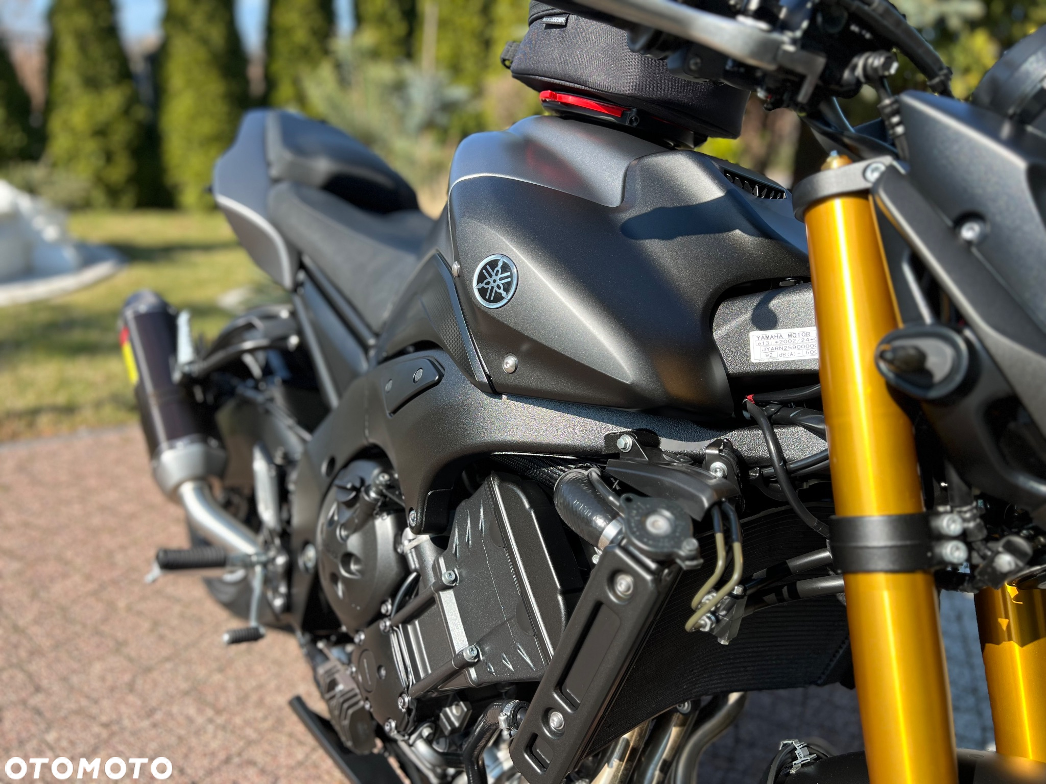 Yamaha FZ8 - 5