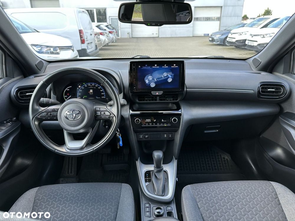 Toyota Yaris Cross Hybrid 1.5 Comfort 4x4 - 8