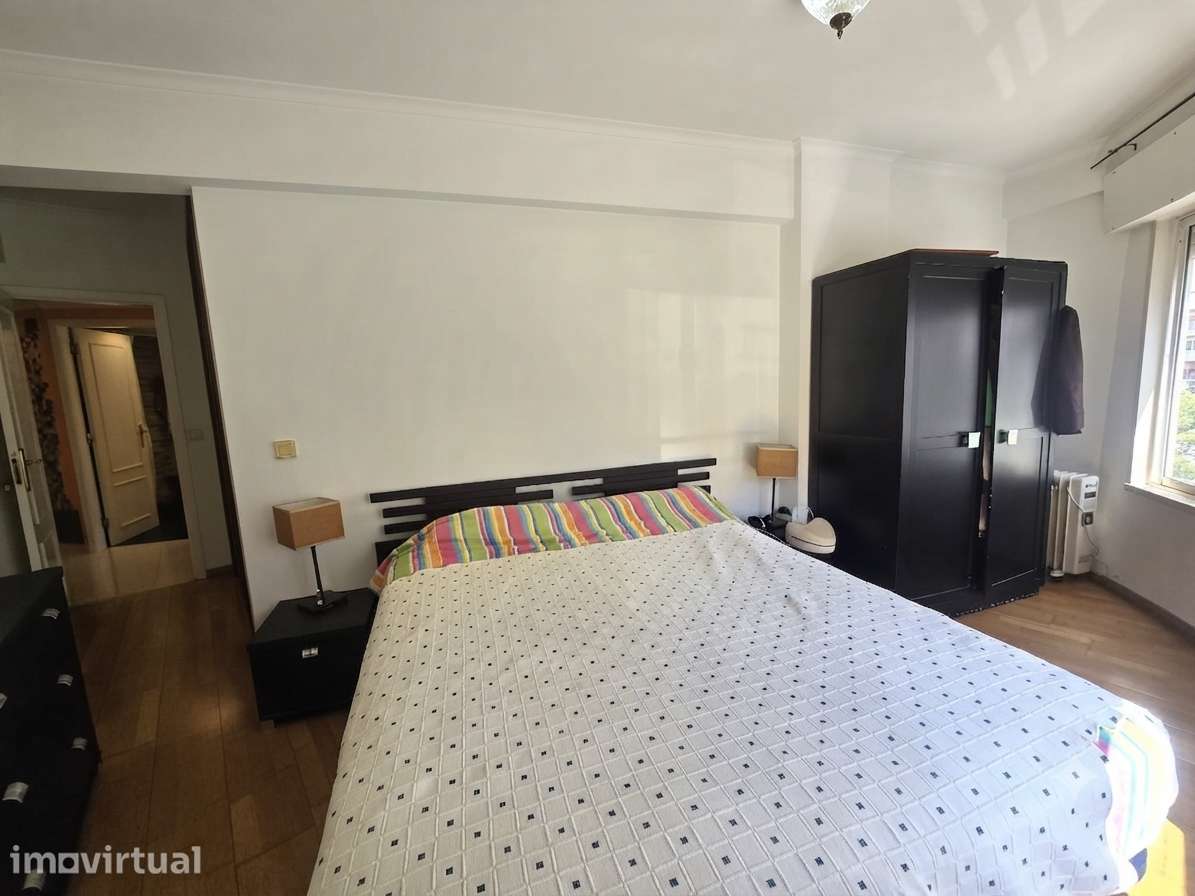 Apartamento T2 com Arrecadação em Sta Marta do Pinhal - Corroios - Grande imagem: 3/29