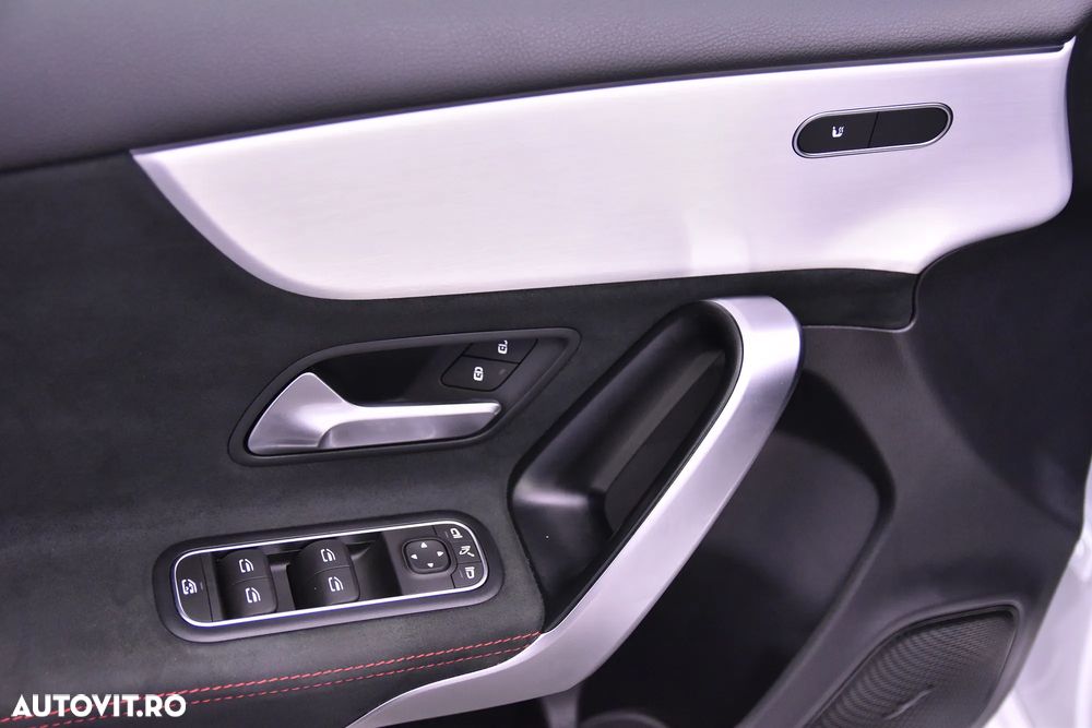 Mercedes-Benz A 200 4MATIC Aut. - 14