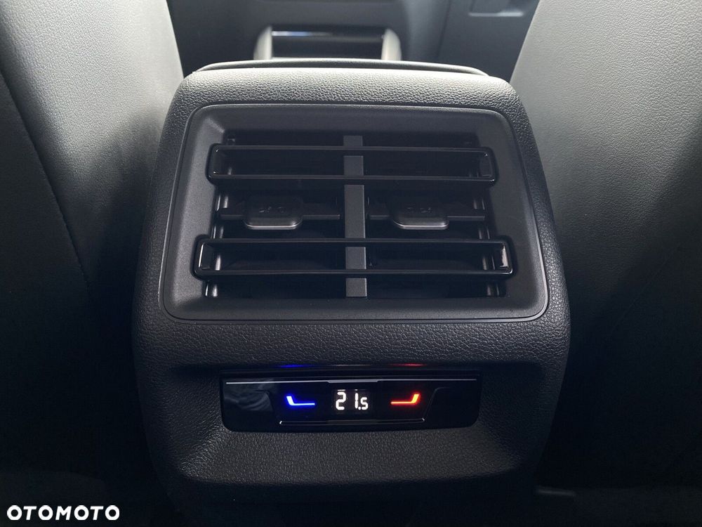 Volkswagen Tiguan 1.5 TSI EVO Elegance DSG - 31