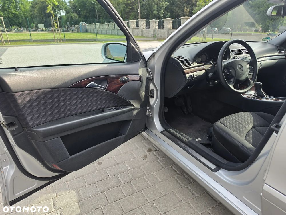 Mercedes-Benz Klasa E 320 CDI Classic DPF - 14