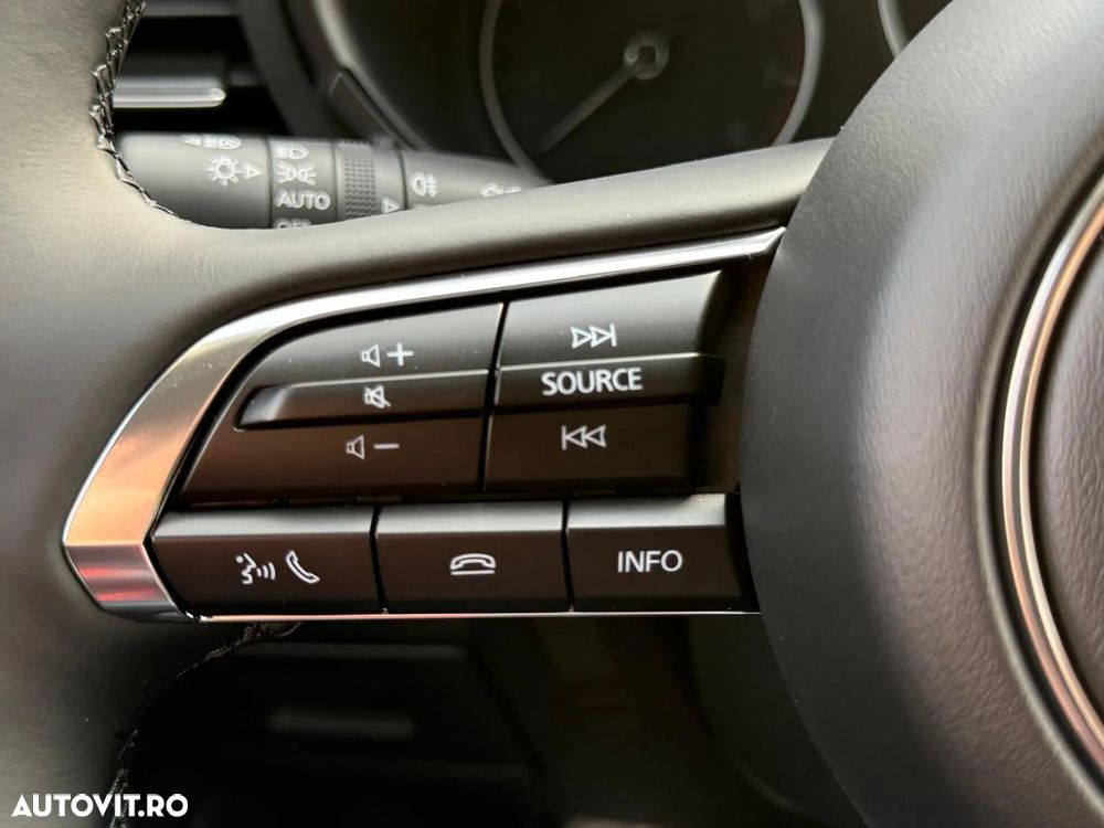 Mazda 3 e-Skyactiv G140 MHEV Exclusive-Line - 17