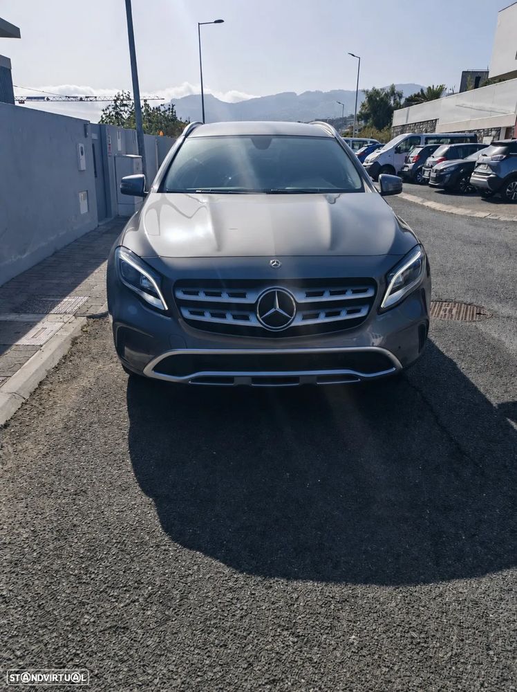 Mercedes-Benz GLA 220 d 4-Matic - 1
