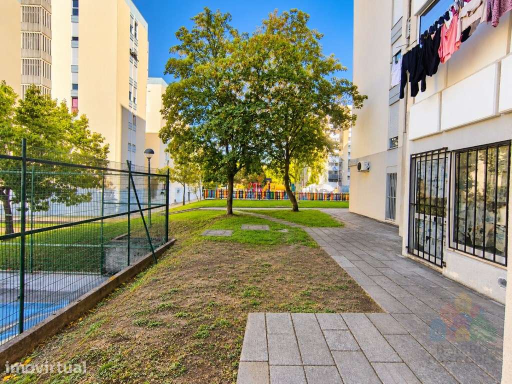 Apartamento T2 com elevador em localização central de Abrantes - Grande imagem: 5/14