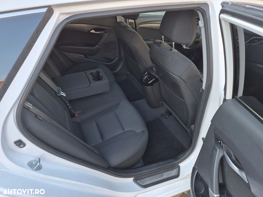 Hyundai i40 Kombi 1.7 CRDi Style - 8