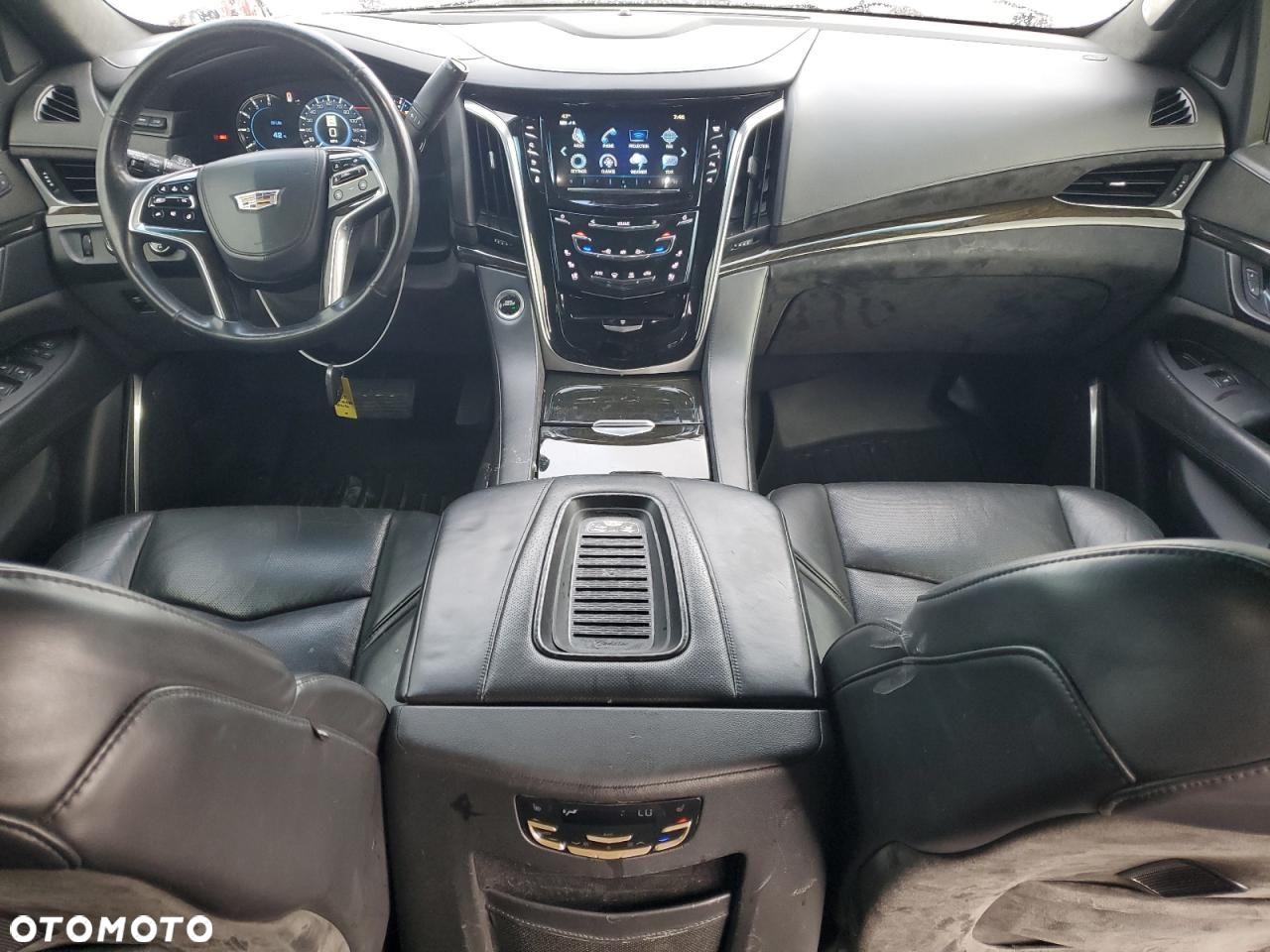 Cadillac Escalade - 8