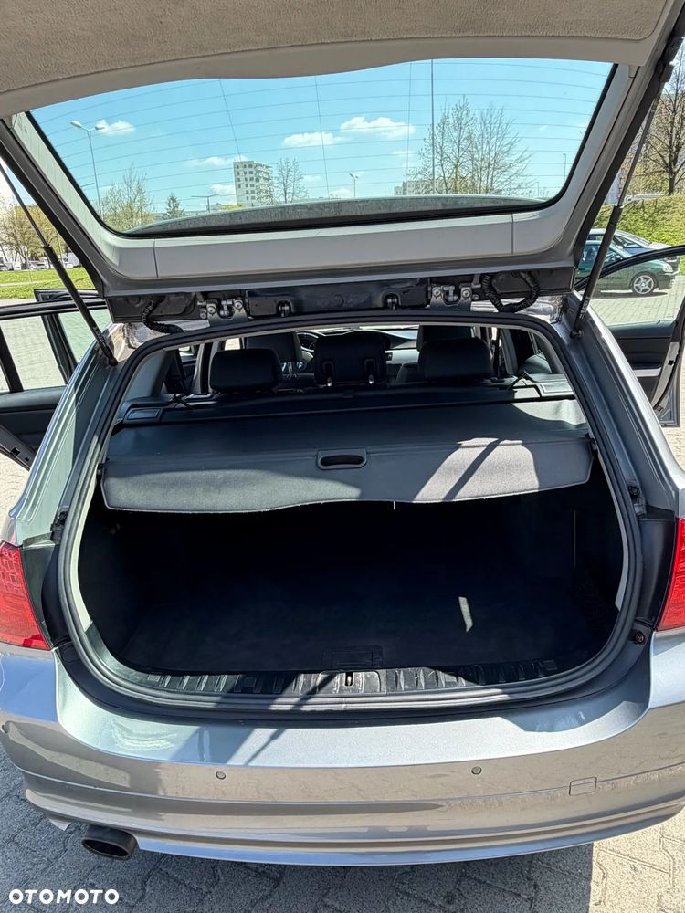 BMW Seria 3 320d DPF - 17