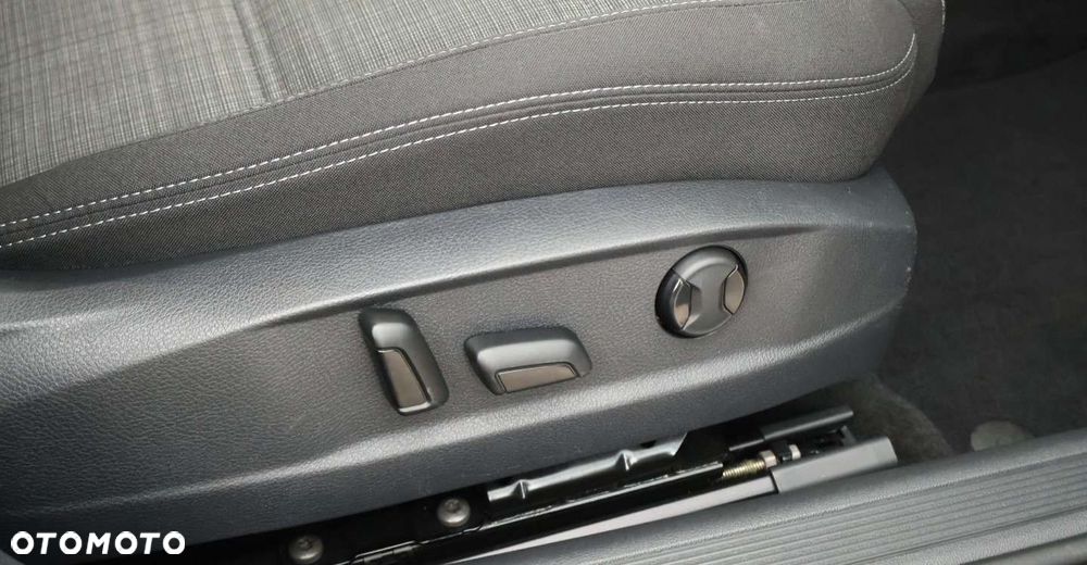 Volkswagen Passat Variant - 20