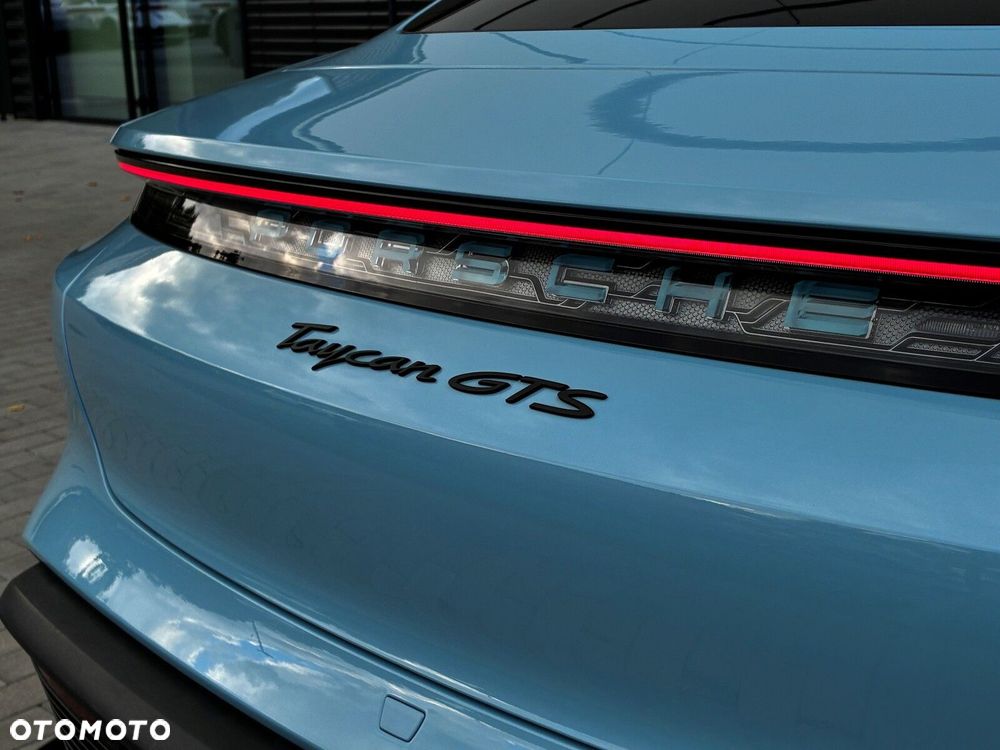 Porsche Taycan - 15