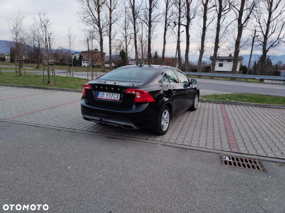 Volvo S60 D3 Drive-E Momentum - 10