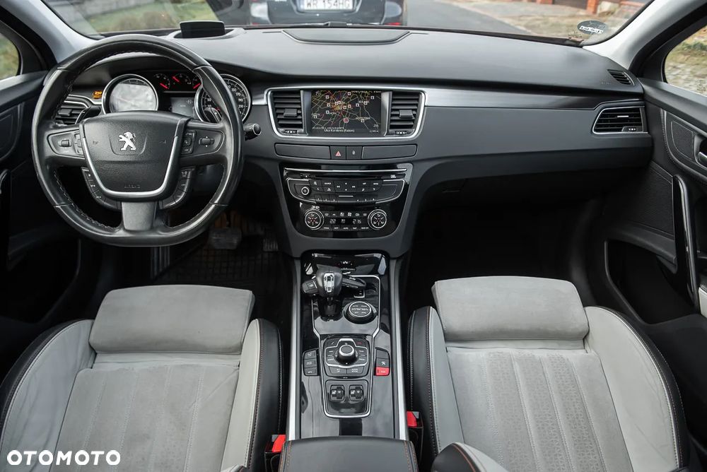 Peugeot 508 RXH Hybrid4 - 6