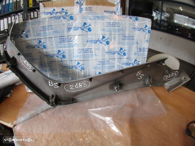 Grelha Friso 2DPF174100 YAMAHA NMAX 2018 125CC     CINZENTA DRT PAINEL INTERNO - 2