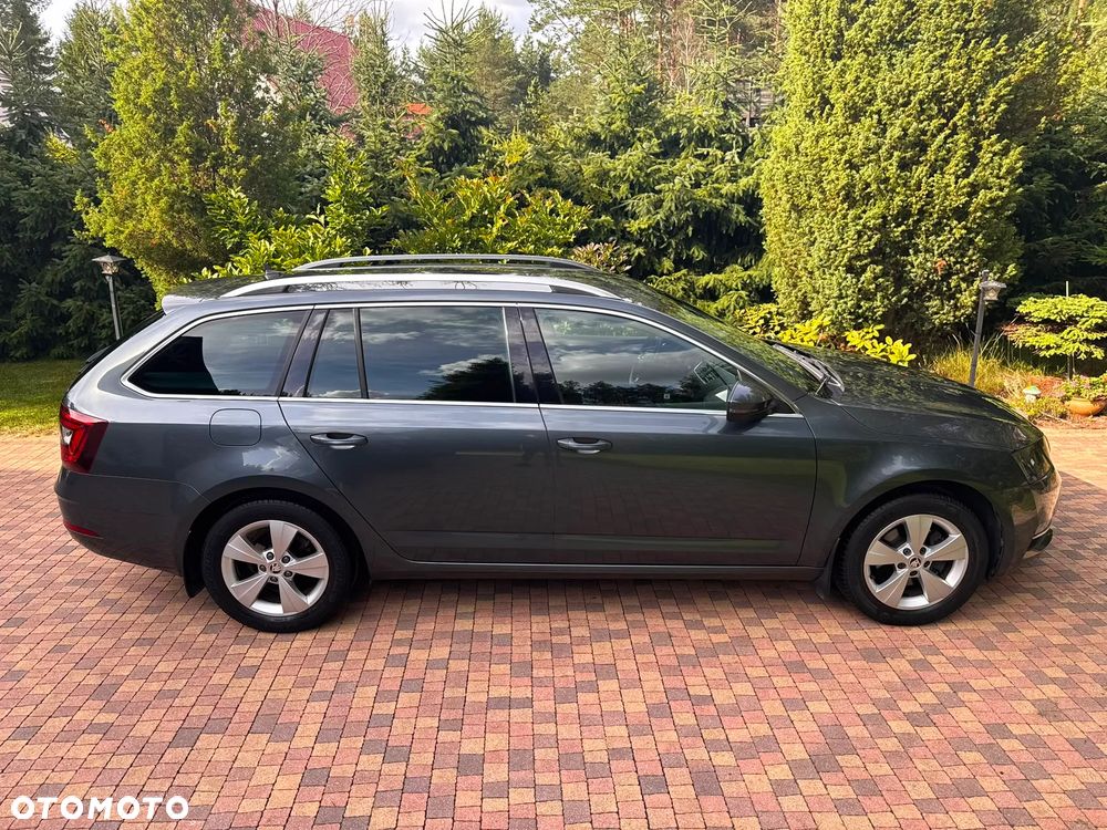 Skoda Octavia 1.5 TSI ACT Style DSG - 10