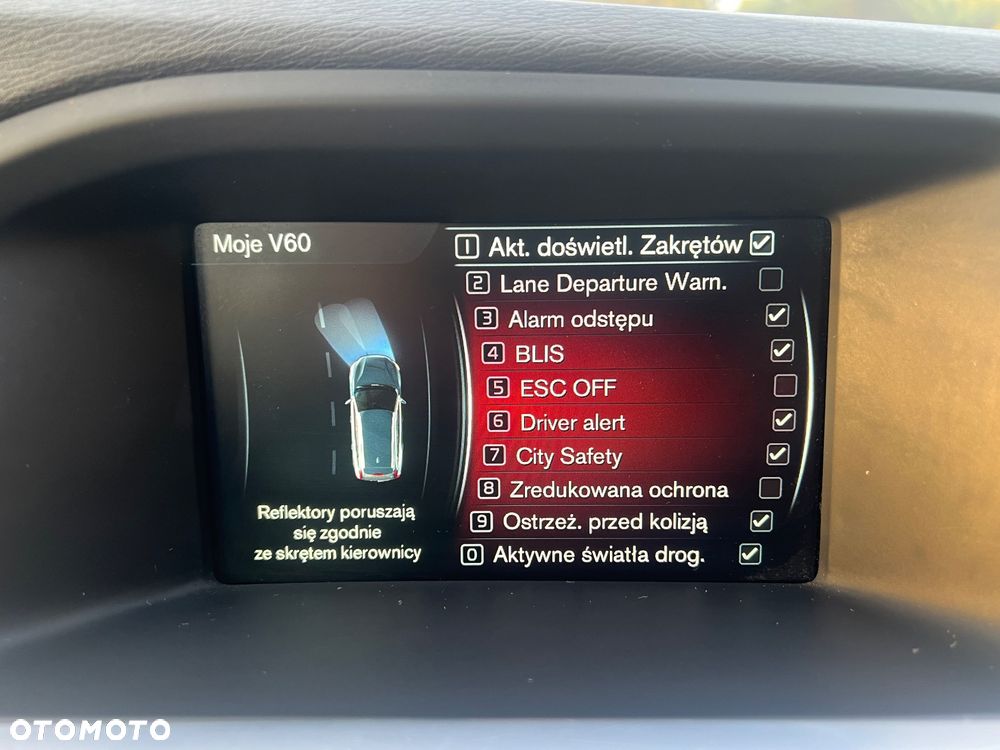 Volvo V60 D6 AWD Plug-in Hybrid Summum - 17