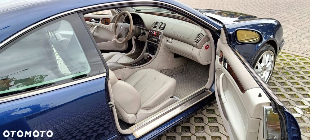 Mercedes-Benz CLK - 8