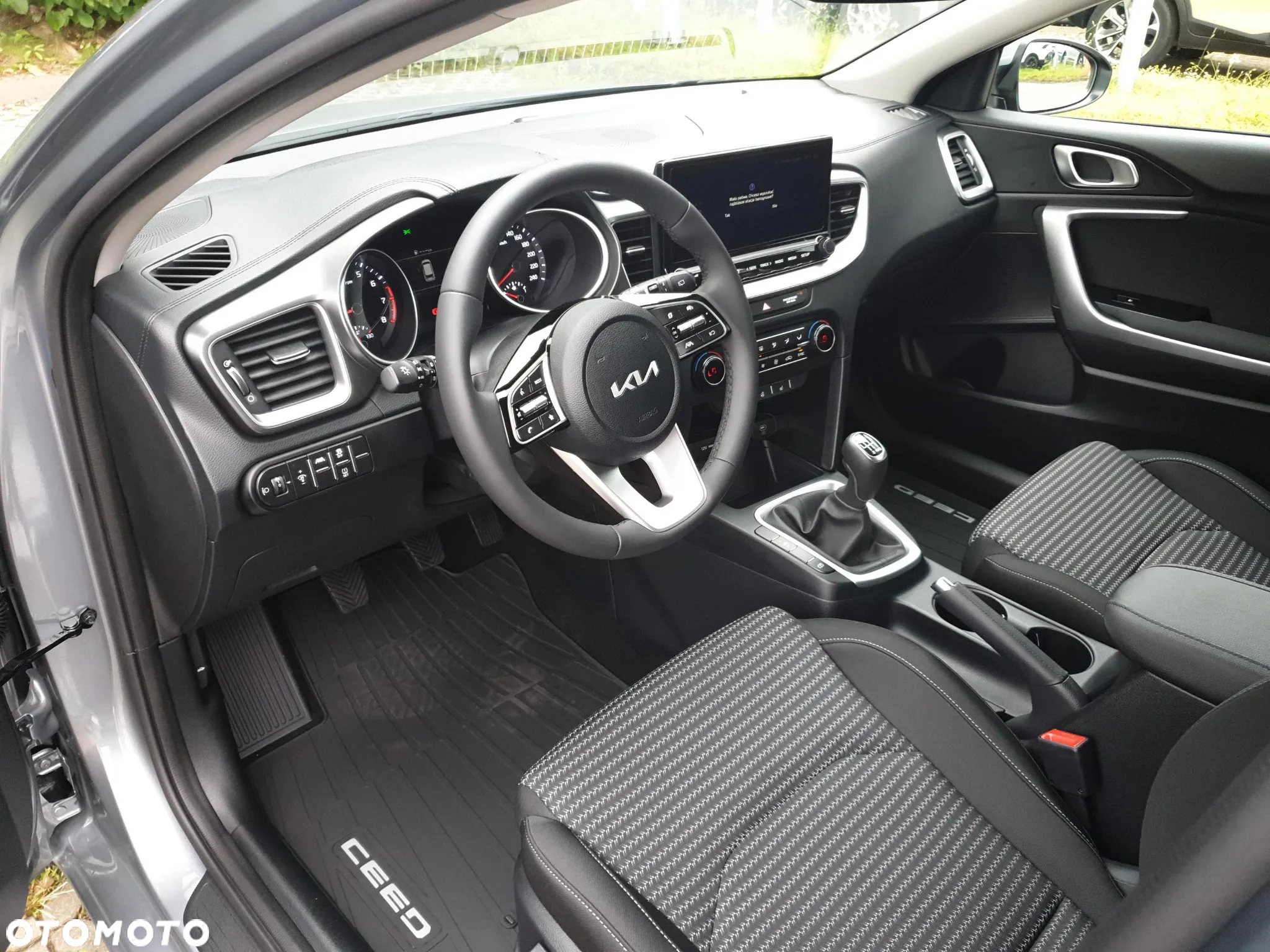 Kia Ceed 1.5 T-GDI M - 9