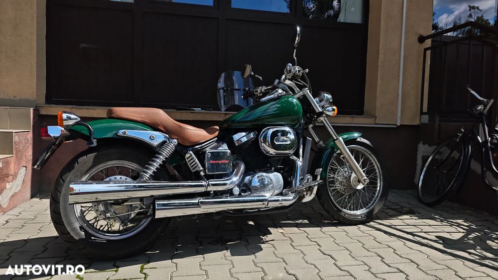 Honda VT 750DC Black Widow - 4