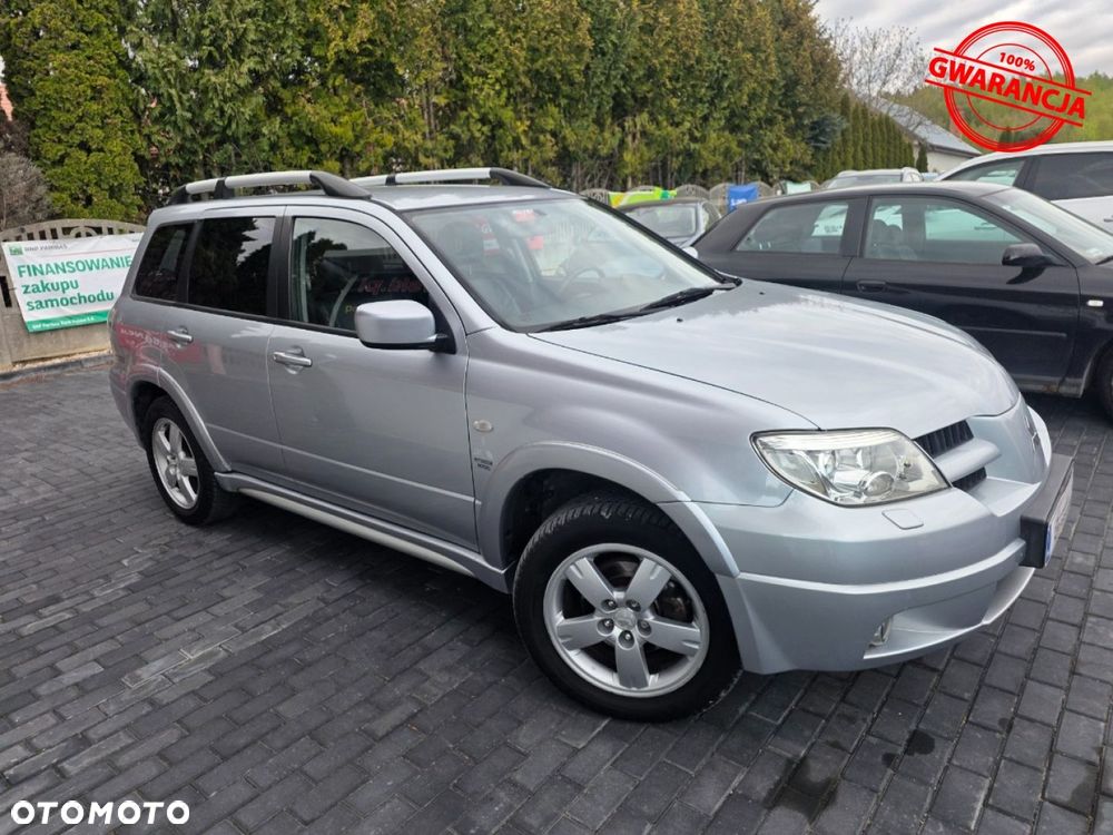 Mitsubishi Outlander - 11
