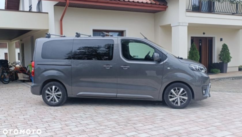 Toyota ProAce Kombi D-4D Medium 2,8t - 1