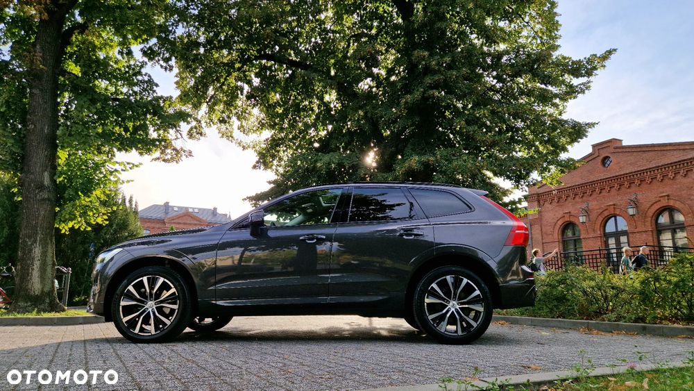 Volvo XC 60 B4 D AWD Plus Dark - 18