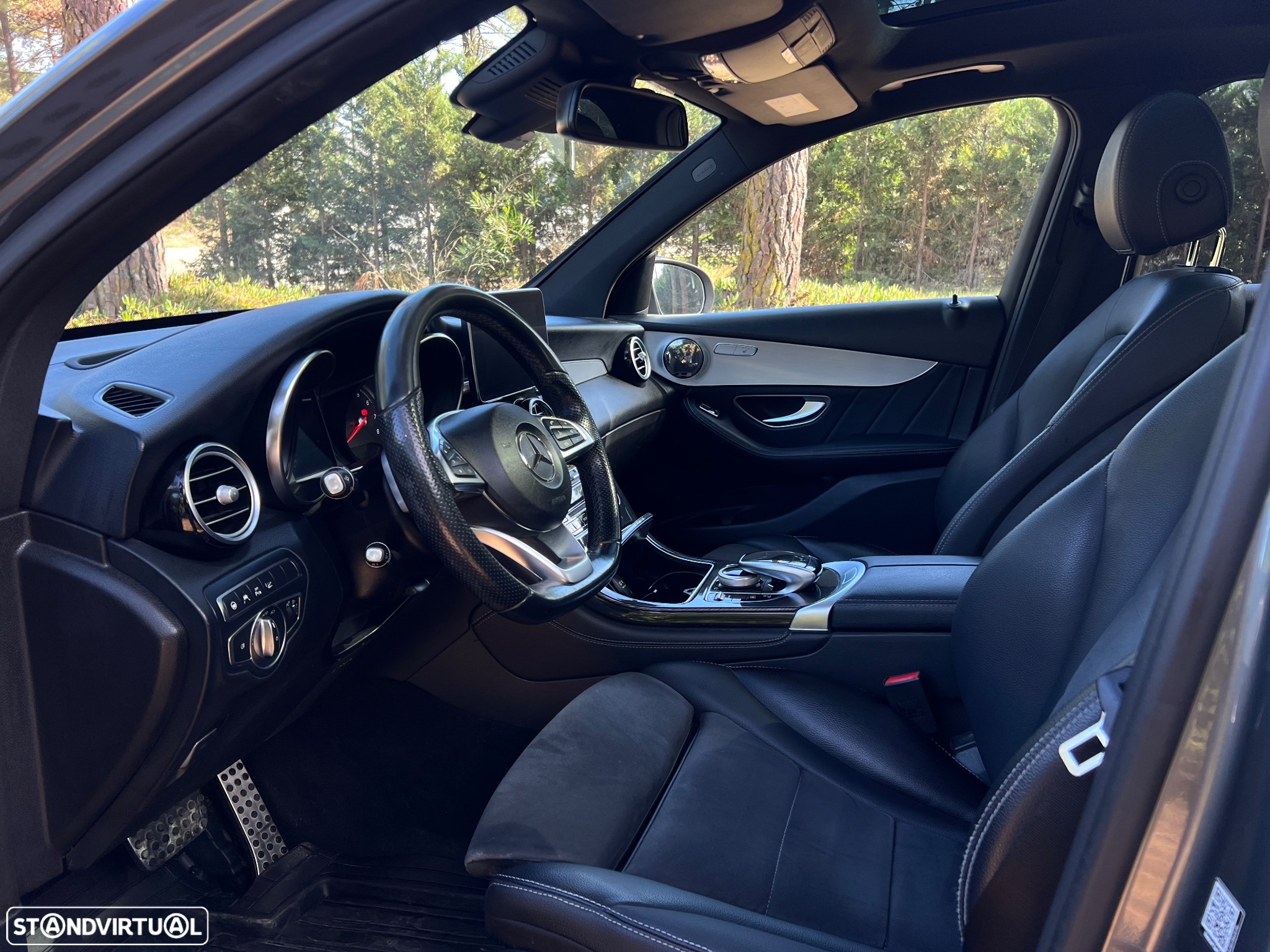Mercedes-Benz GLC 350 e 4Matic 7G-TRONIC AMG Line - 12