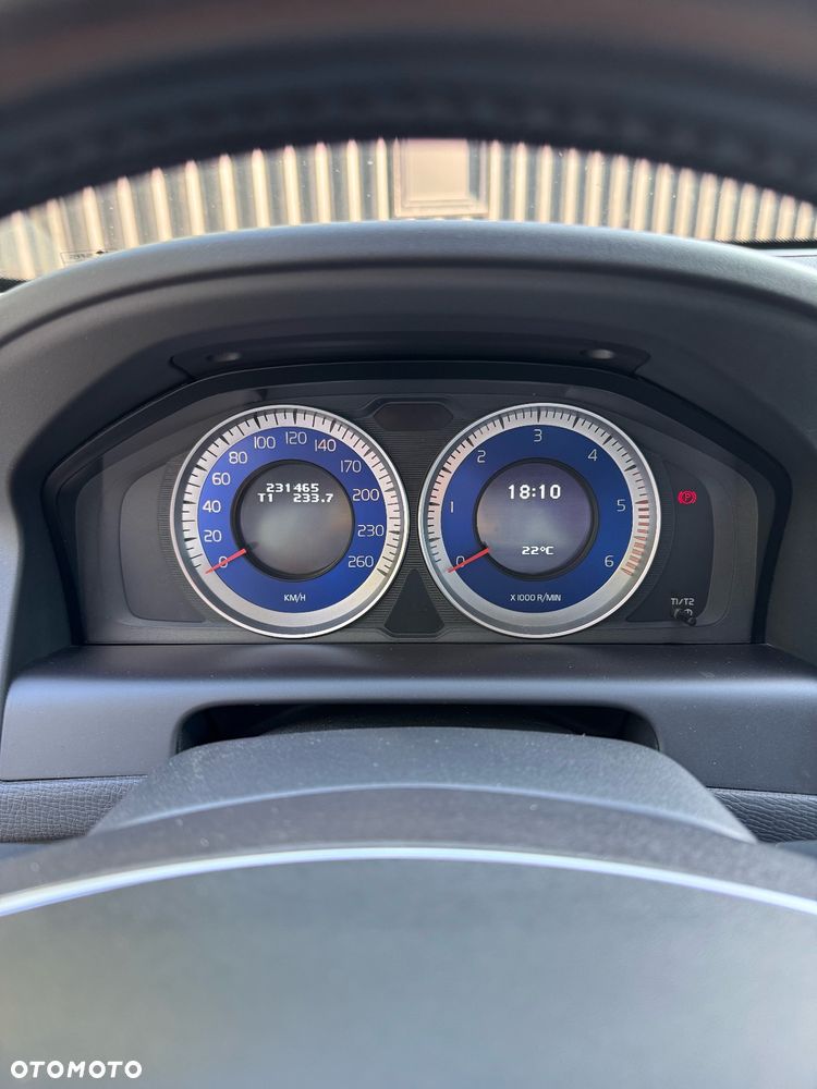 Volvo XC 60 D3 R-Design Kinetic - 10