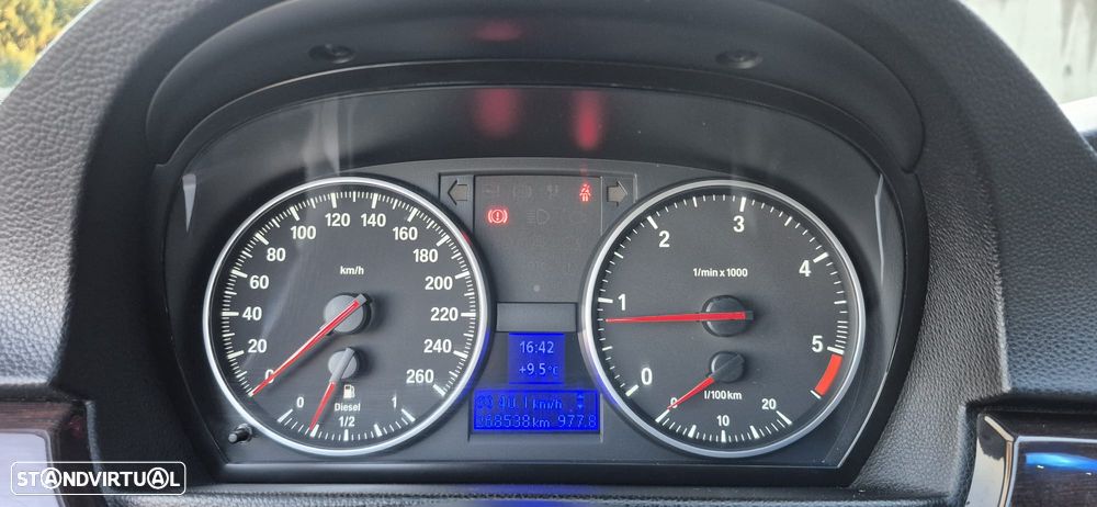BMW 320 d Coupe - 13