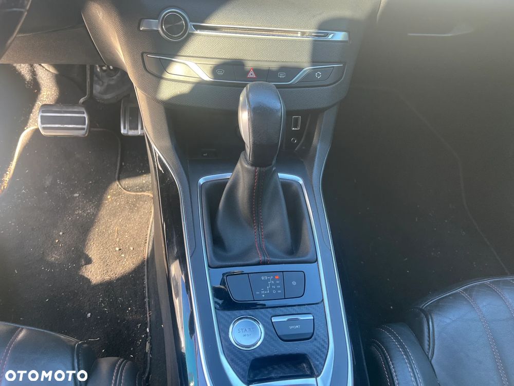 Peugeot 308 BlueHDi 180 EAT6 GT - 12