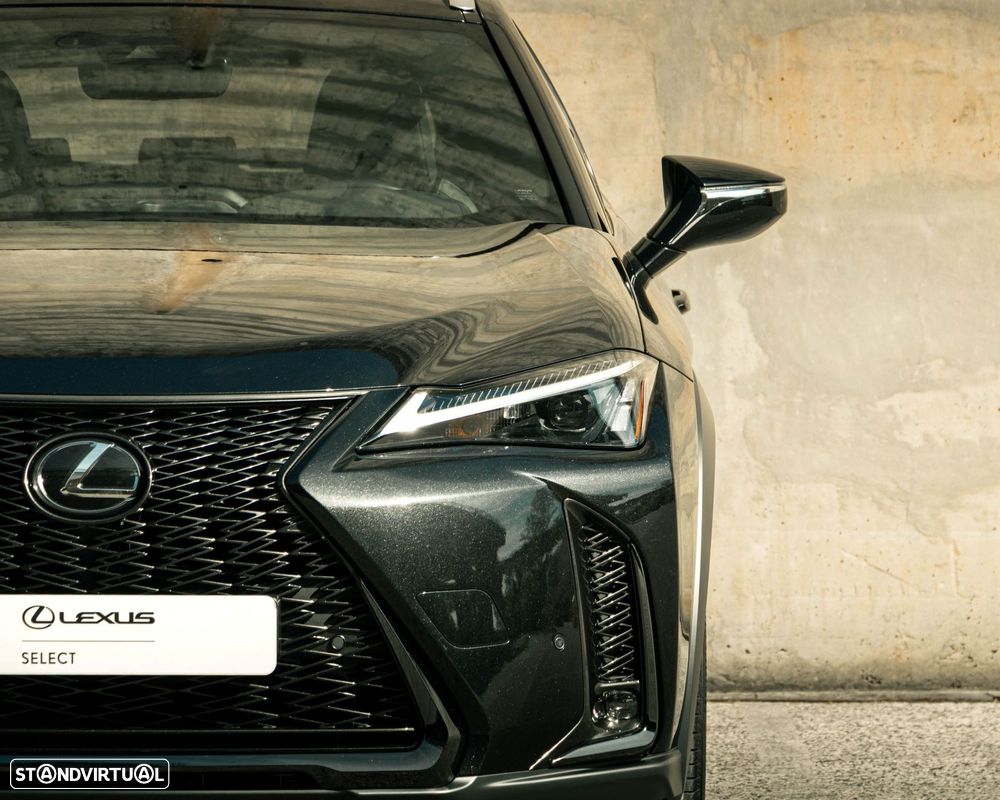 Lexus UX 250h Sport (Ecrã 12.3) - 23