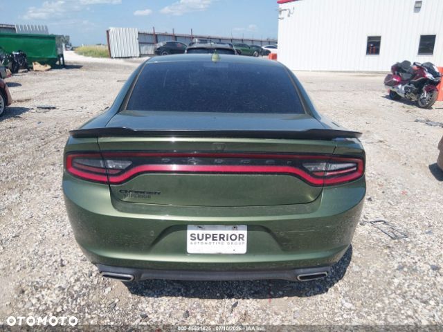 Dodge Charger - 10