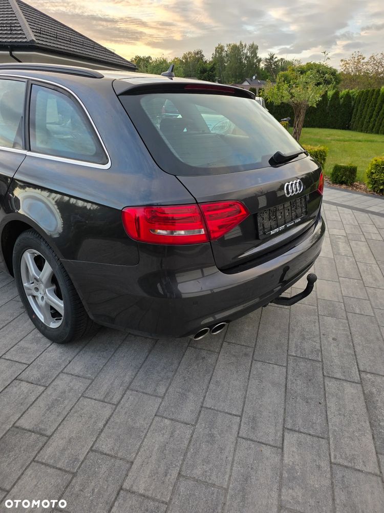 Audi A4 Avant 2.0 TDI DPF quattro S tronic Ambiente - 14