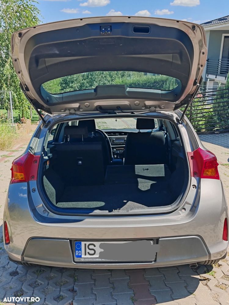 Toyota Auris 1.3 Dual VVT-i Terra - 28