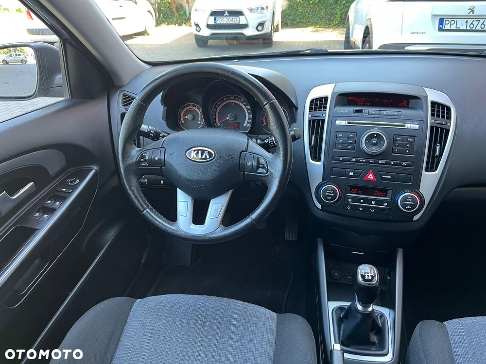 Kia Ceed 1.4 CVVT Spirit - 12