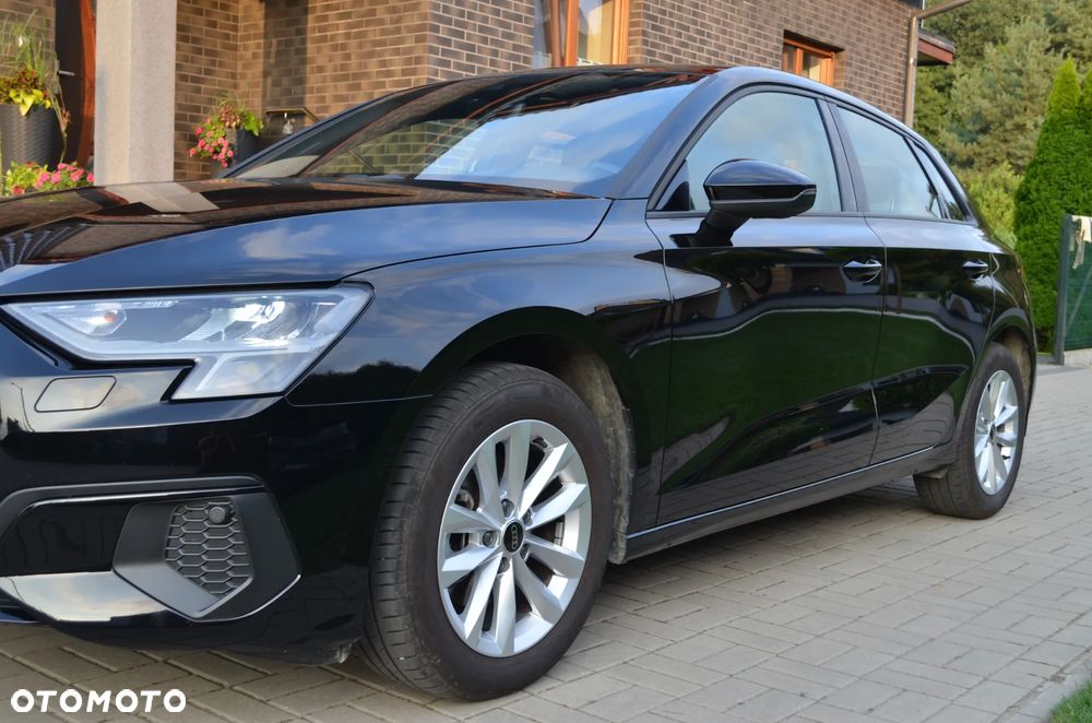 Audi A3 Sportback - 3