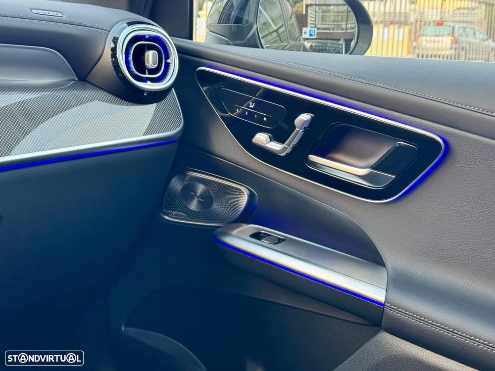 Mercedes-Benz GLC 300 de Coupe 4Matic - 11