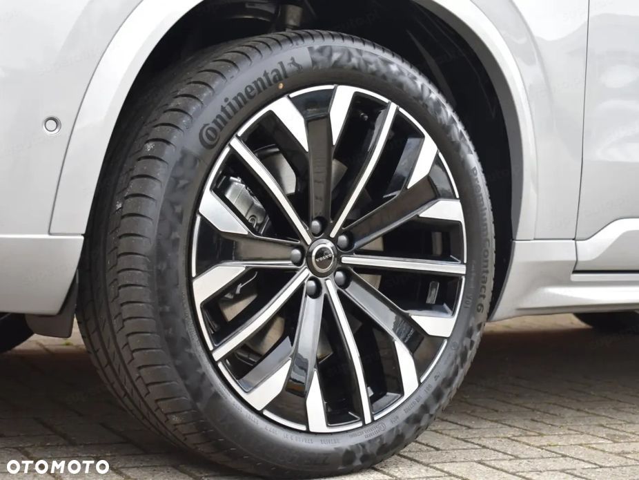 Volvo XC 90 B5 B AWD Ultra Dark 7os - 22