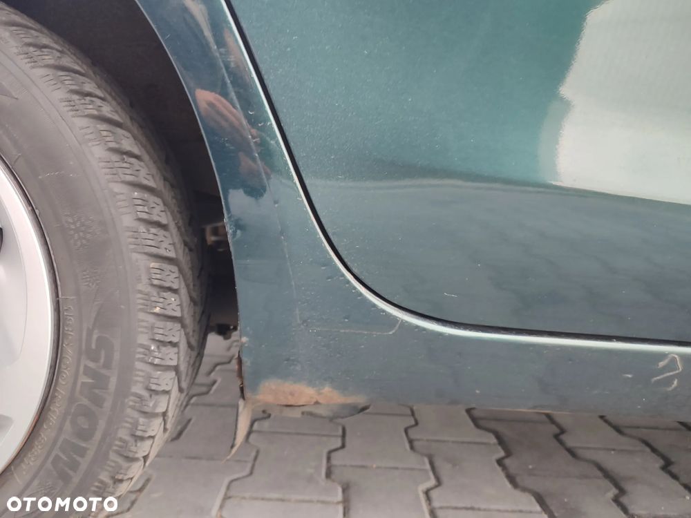 Toyota Yaris 1.3 Sol - 17