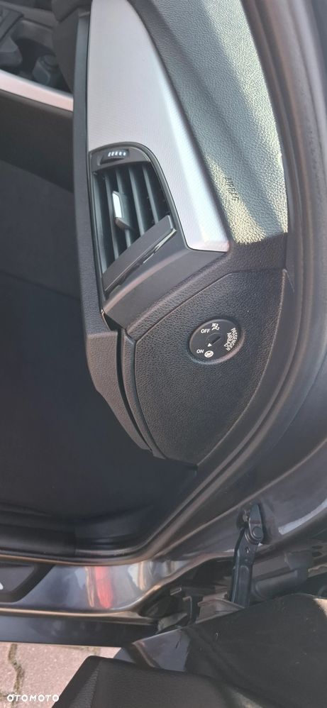 BMW Seria 1 120i M Sport Shadow - 25