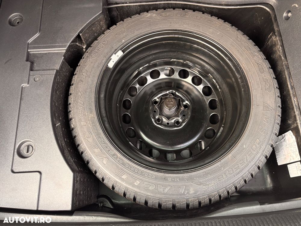 Volkswagen Passat Variant 2.0 TDI DSG BlueMotion Technology Comfortline - 23