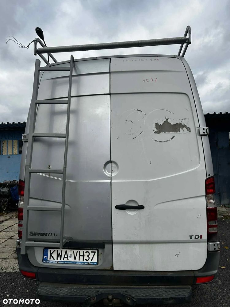 Mercedes-Benz SPRINTER - 5