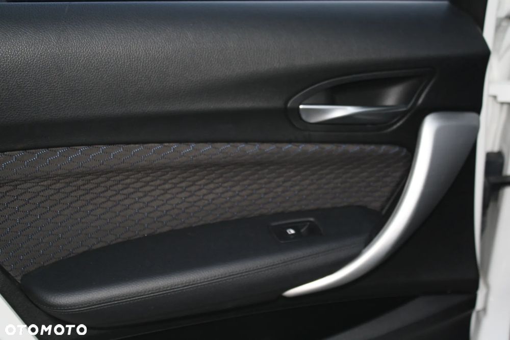 BMW Seria 1 114i Sport Line - 17
